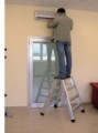 Hliníkové schůdky s plošinou Far PROFI 60, oboustranné, 2 x 4 stupně, 