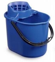 Plastový kbelík se ždímačem, 12 l, skladem