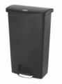 Vysoce kvalitní nášlapný koš Rubbermaid Front Step, objem 68 l, černý, 
