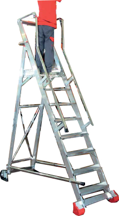 Skladové vysoké plošinové žebříky